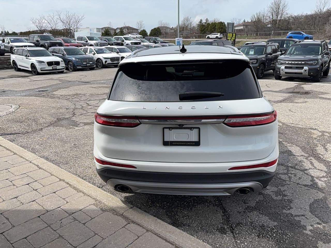 2021 Lincoln Corsair RESERVE, AWD, PREMIUM PACKAGE, 19" RIMS, 360CAMERA Photo