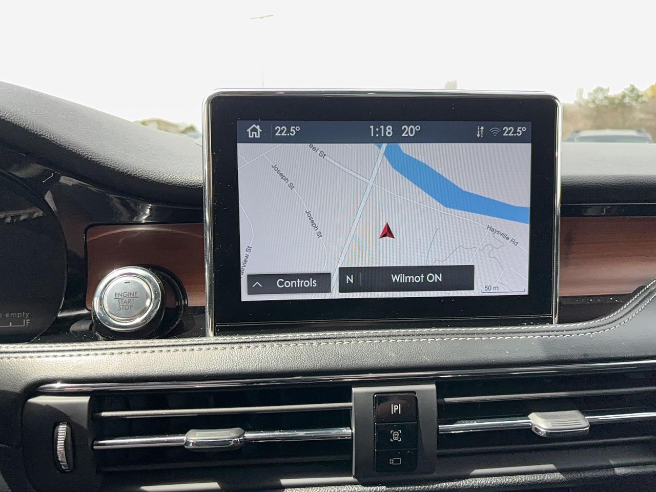 2021 Lincoln Corsair RESERVE, AWD, PREMIUM PACKAGE, 19" RIMS, 360CAMERA Photo