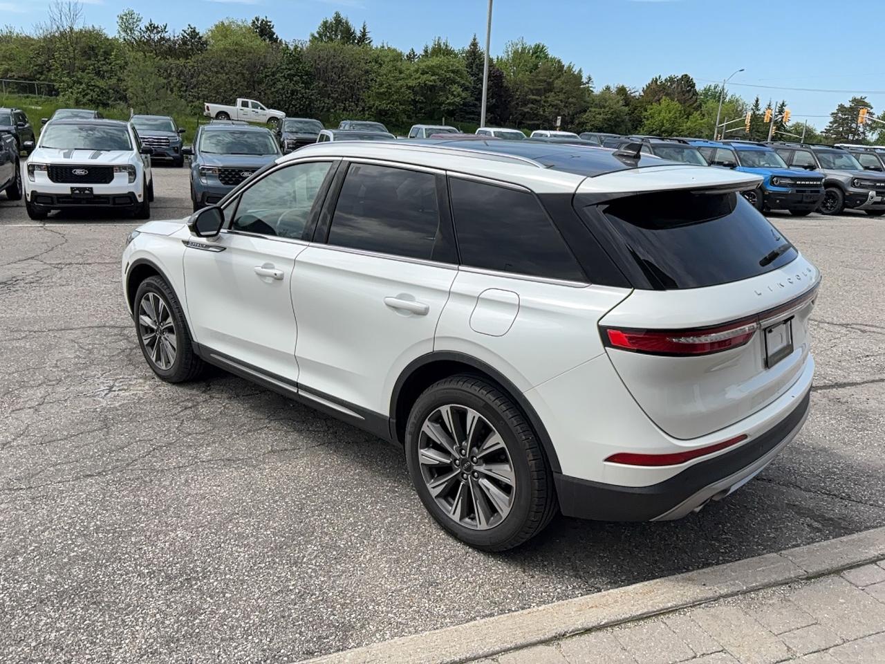 2021 Lincoln Corsair RESERVE, AWD, PREMIUM PACKAGE, 19" RIMS, 360CAMERA Photo