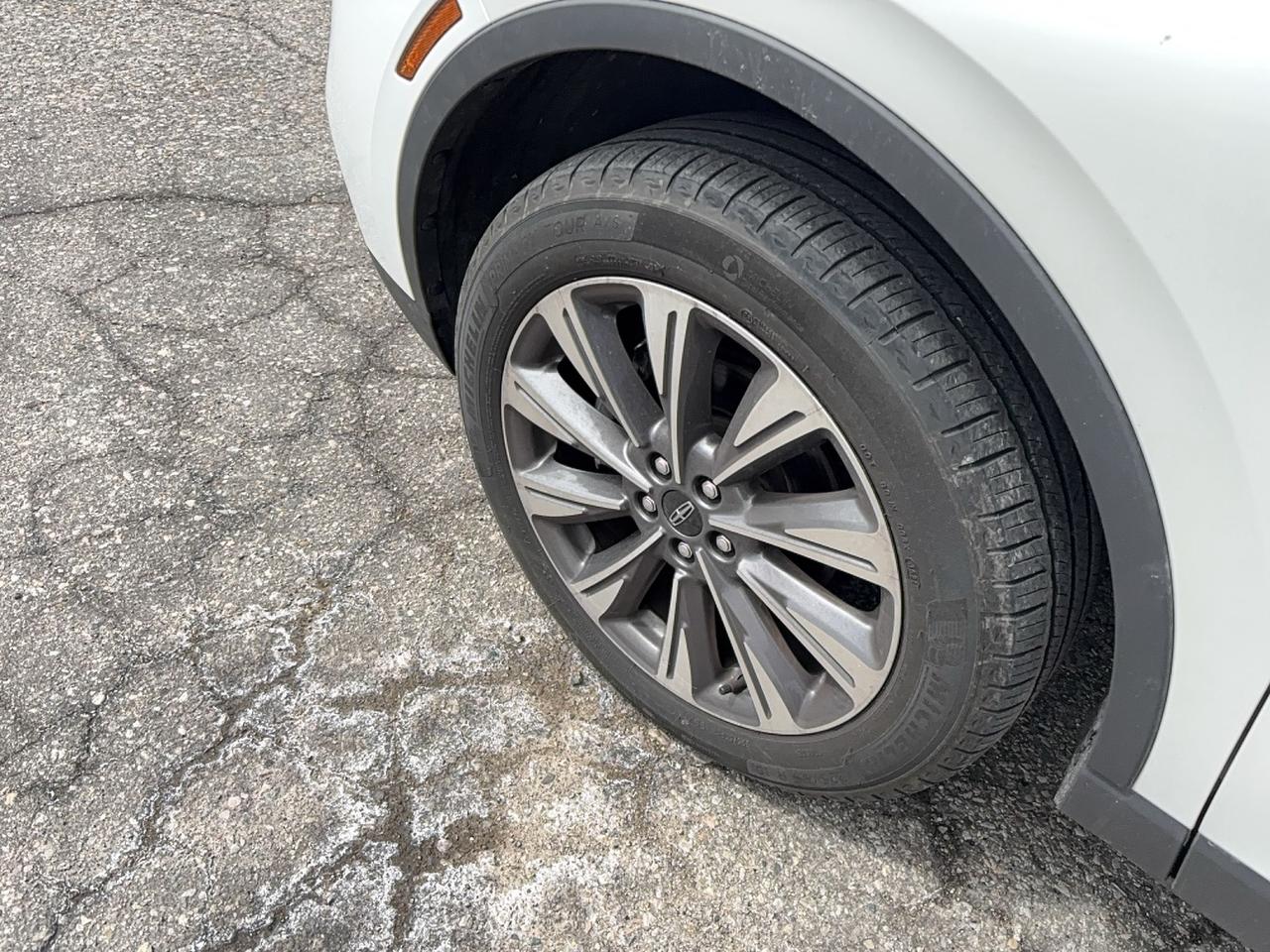 2021 Lincoln Corsair RESERVE, AWD, PREMIUM PACKAGE, 19" RIMS, 360CAMERA Photo