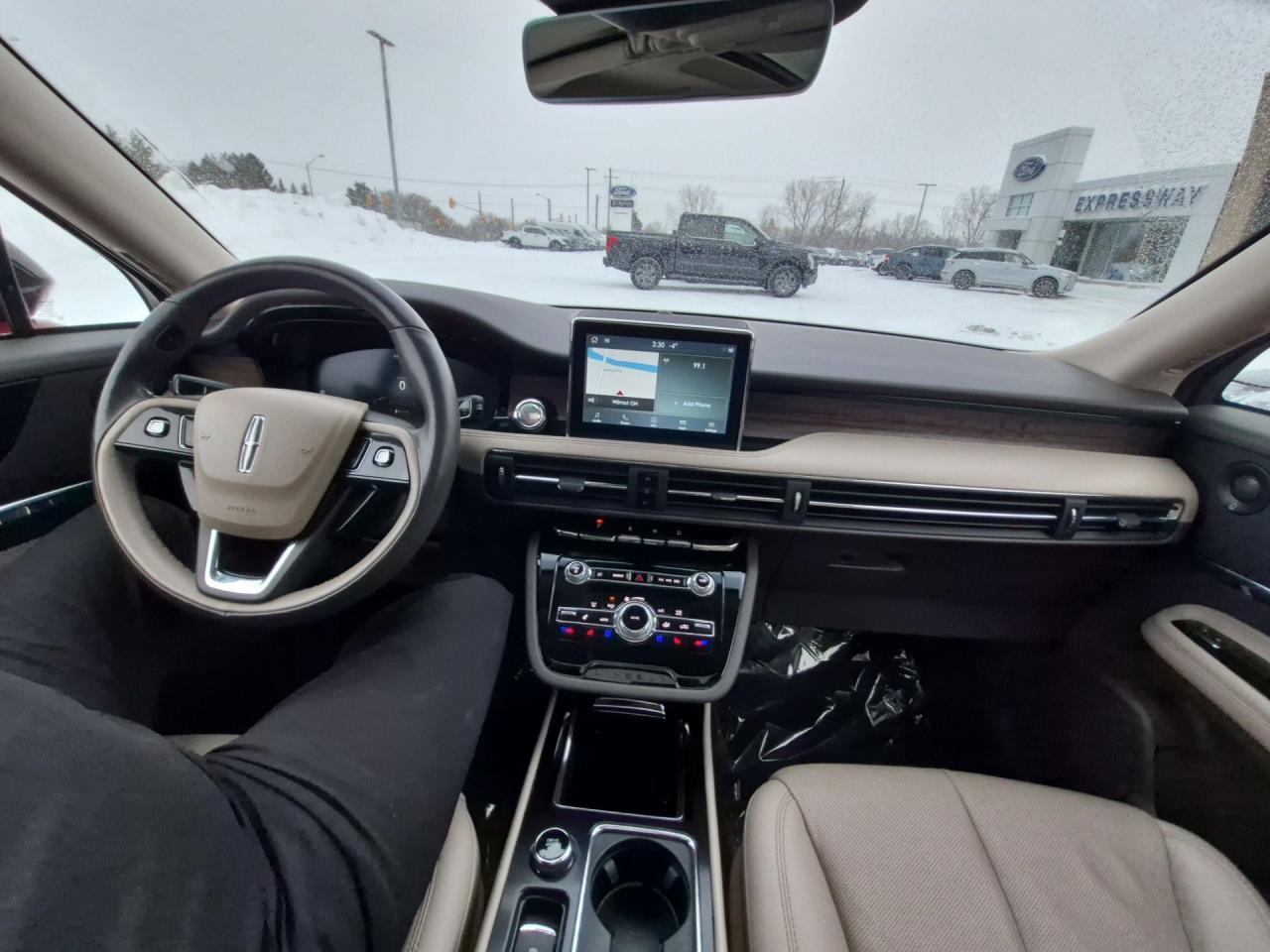 2021 Lincoln Corsair RESERVE, AWD, LEATHER, HEATED STEERING WHEEL! Photo