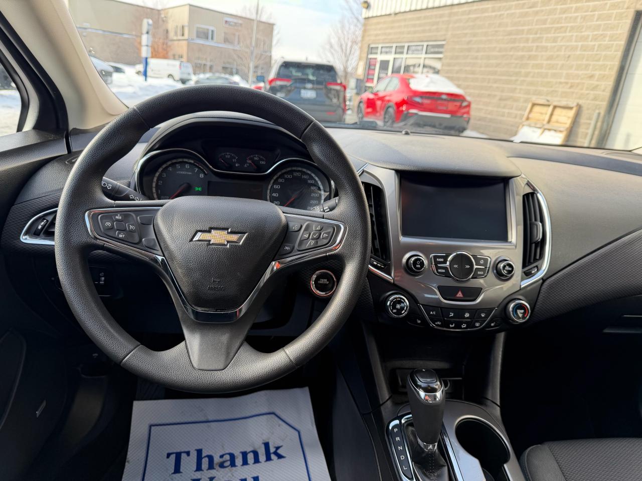 2017 Chevrolet Cruze LT HATCH, LOW KM, BOSE, AUTO, SUNROOF, HTD SEATS! Photo