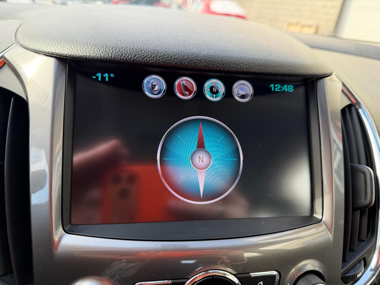 2017 Chevrolet Cruze LT HATCH, LOW KM, BOSE, AUTO, SUNROOF, HTD SEATS! Photo