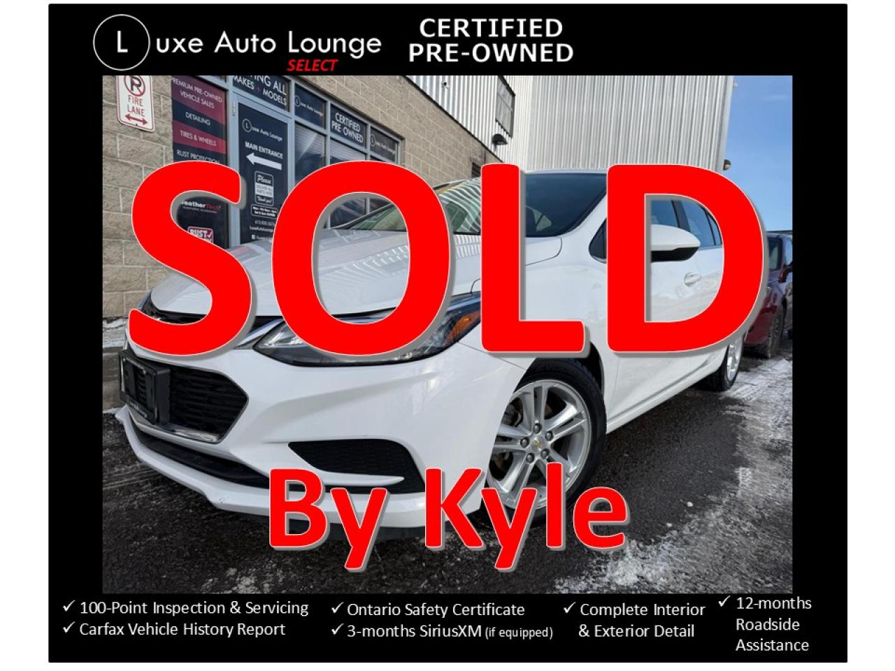 2017 Chevrolet Cruze LT HATCH, LOW KM, BOSE, AUTO, SUNROOF, HTD SEATS! Photo