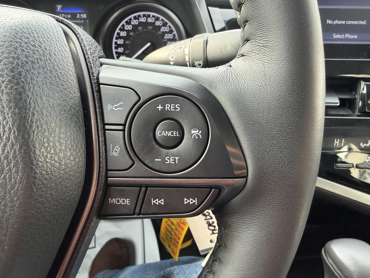 2024 Toyota Camry SE - LOW KM, HEATED SEATS, BACK-UP CAMERA, LOADED! Photo