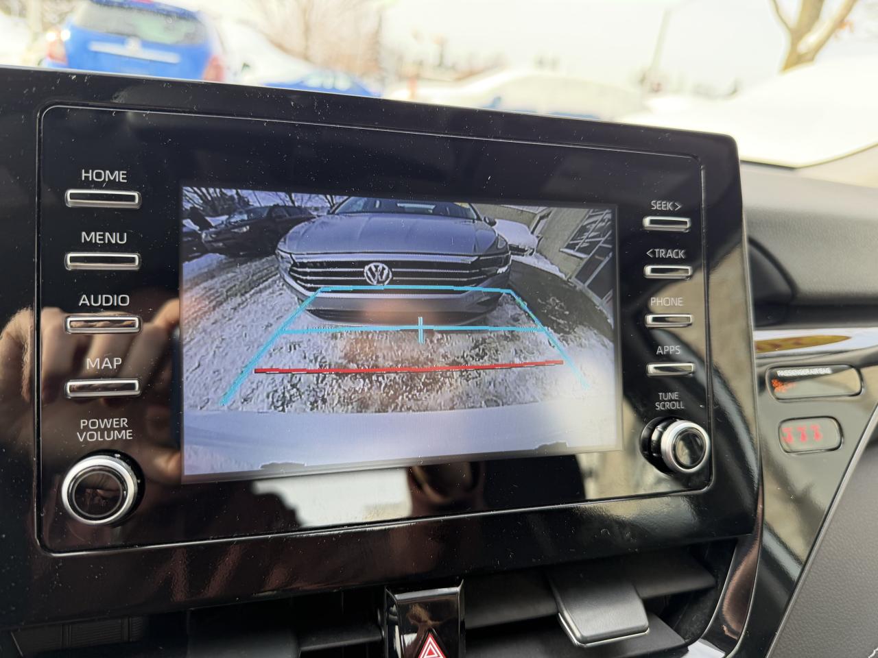 2024 Toyota Camry SE - LOW KM, HEATED SEATS, BACK-UP CAMERA, LOADED! Photo