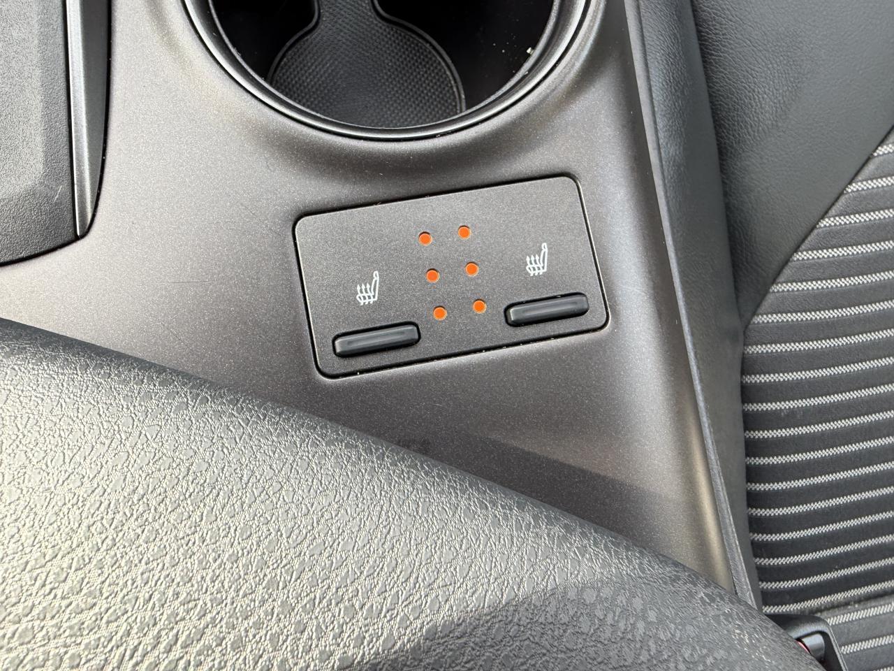 2024 Toyota Camry SE - LOW KM, HEATED SEATS, BACK-UP CAMERA, LOADED! Photo