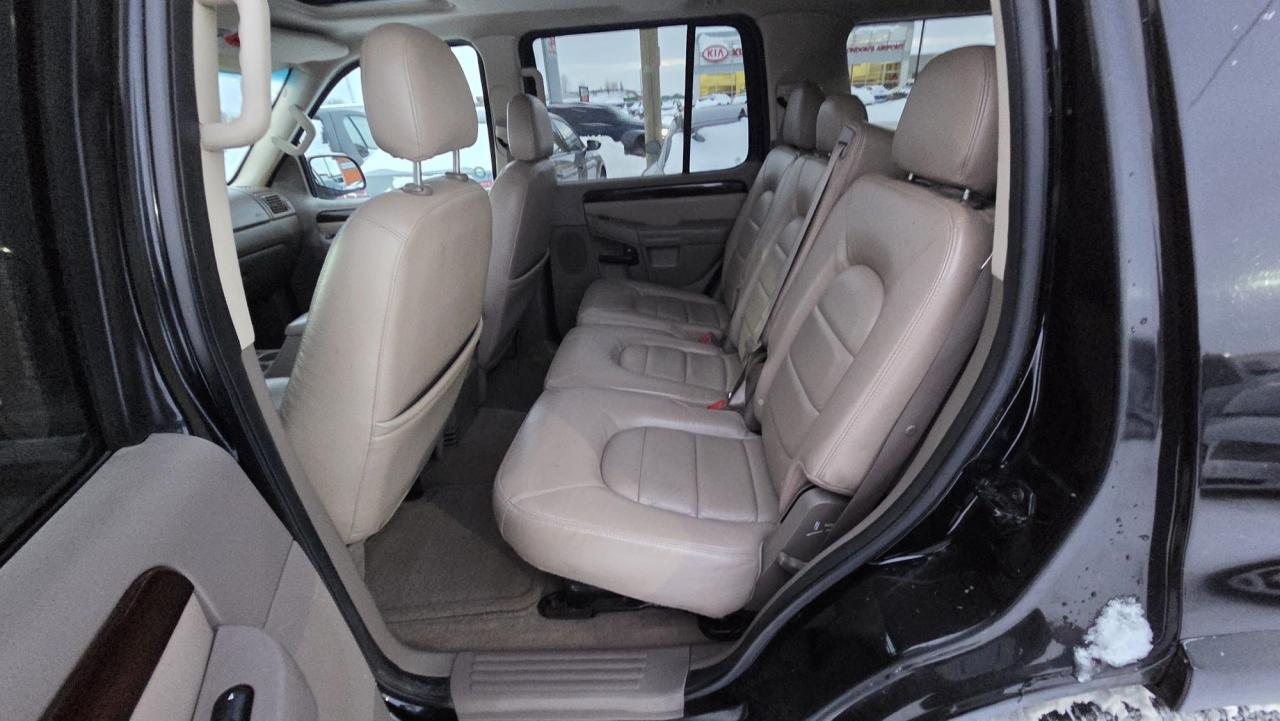 2004 Ford Explorer LIMITED, V8, 7 PASSENGER, ONLY 186KMS, AS IS Photo