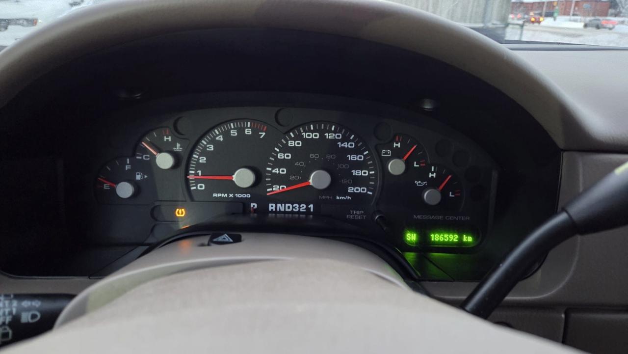 2004 Ford Explorer LIMITED, V8, 7 PASSENGER, ONLY 186KMS, AS IS Photo