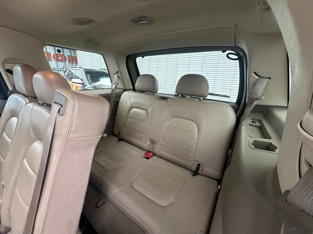 2004 Ford Explorer LIMITED, V8, 7 PASSENGER, ONLY 186KMS, AS IS Photo