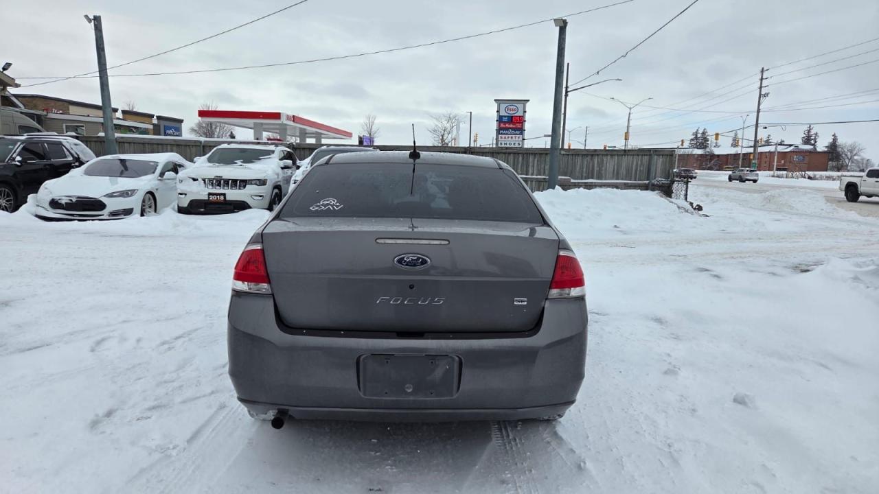 2009 Ford Focus SE, SEDAN, 4 CYL, TRADE IN, DRIVES, AS IS SPECIAL Photo3