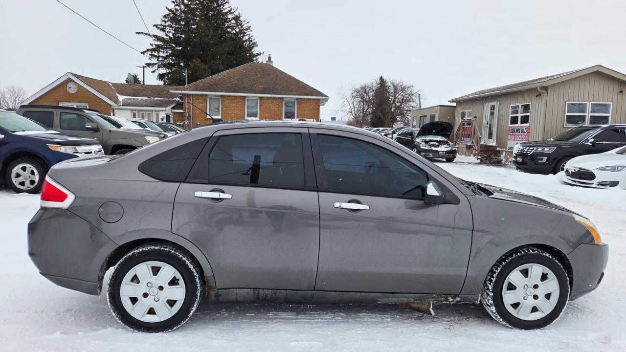 2009 Ford Focus SE, SEDAN, 4 CYL, TRADE IN, DRIVES, AS IS SPECIAL Photo