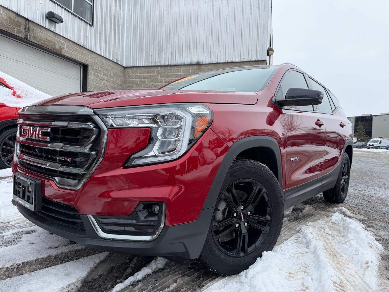 2023 GMC Terrain AT4 - LOW KM, BOSE, HUD, PANO ROOF, LEATHER, CLEAN Photo2