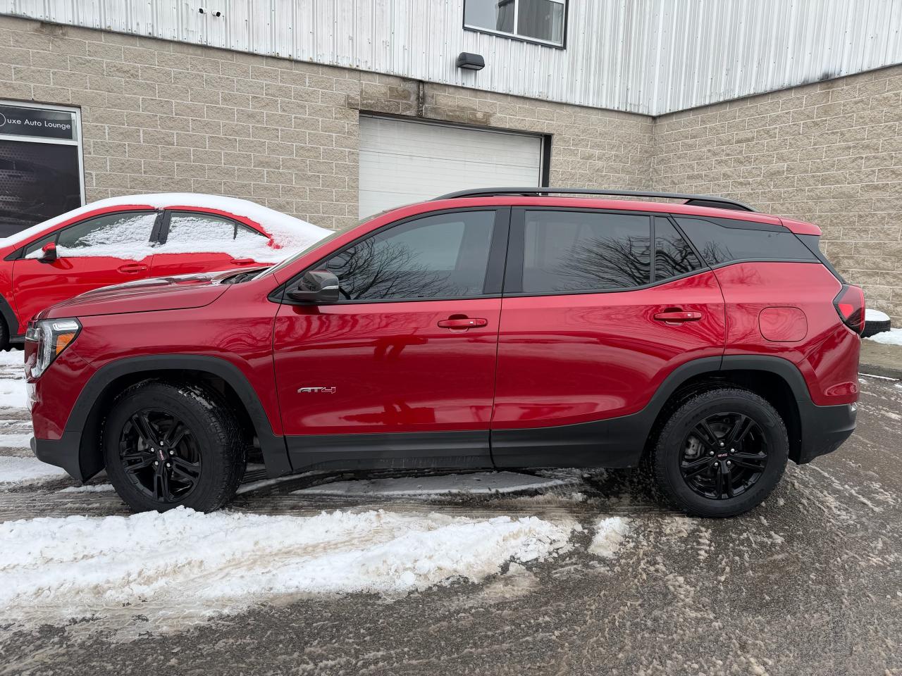 2023 GMC Terrain AT4 - LOW KM, BOSE, HUD, PANO ROOF, LEATHER, CLEAN Photo4