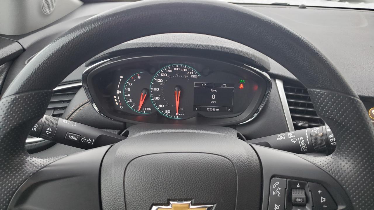 2020 Chevrolet Trax AWD LS-BACK UP CAMERA-BLUETOOTH-ALLOY WHEELS Photo