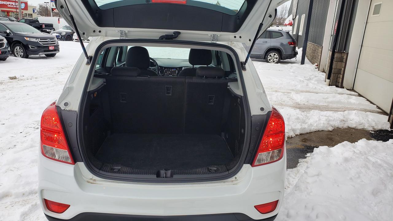 2020 Chevrolet Trax AWD LS-BACK UP CAMERA-BLUETOOTH-ALLOY WHEELS Photo