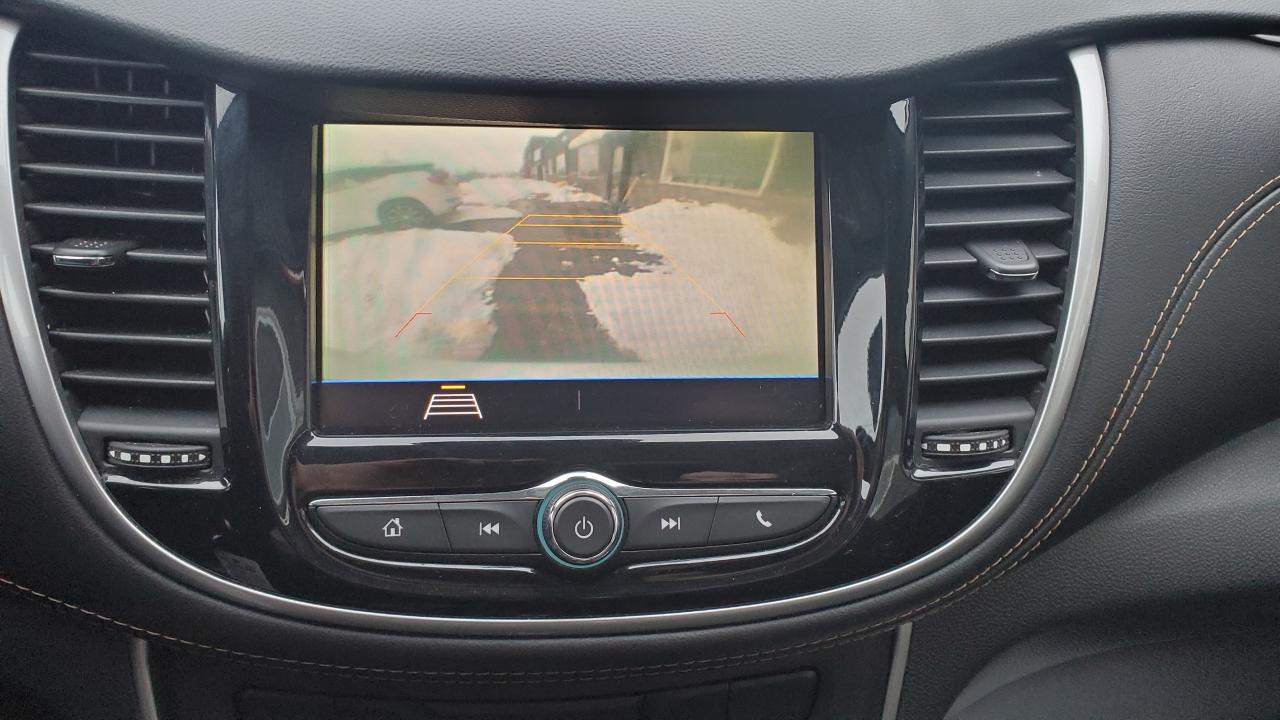 2020 Chevrolet Trax AWD LS-BACK UP CAMERA-BLUETOOTH-ALLOY WHEELS Photo