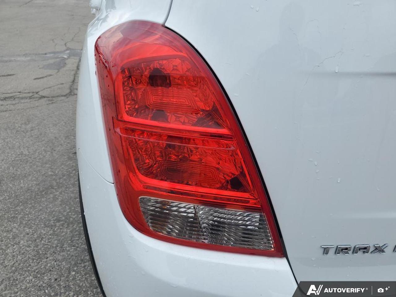 2020 Chevrolet Trax AWD LS-BACK UP CAMERA-BLUETOOTH-ALLOY WHEELS Photo