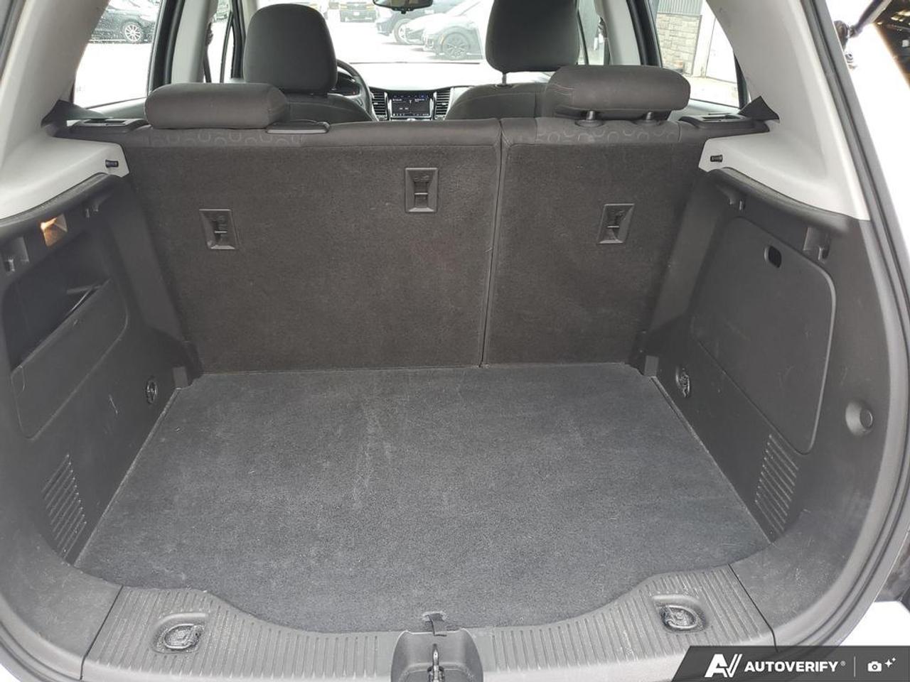 2020 Chevrolet Trax AWD LS-BACK UP CAMERA-BLUETOOTH-ALLOY WHEELS Photo