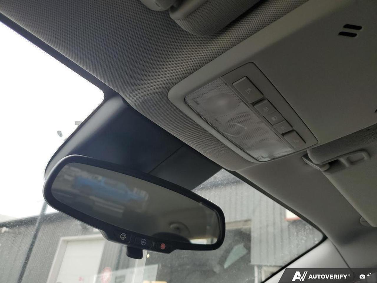 2020 Chevrolet Trax AWD LS-BACK UP CAMERA-BLUETOOTH-ALLOY WHEELS Photo