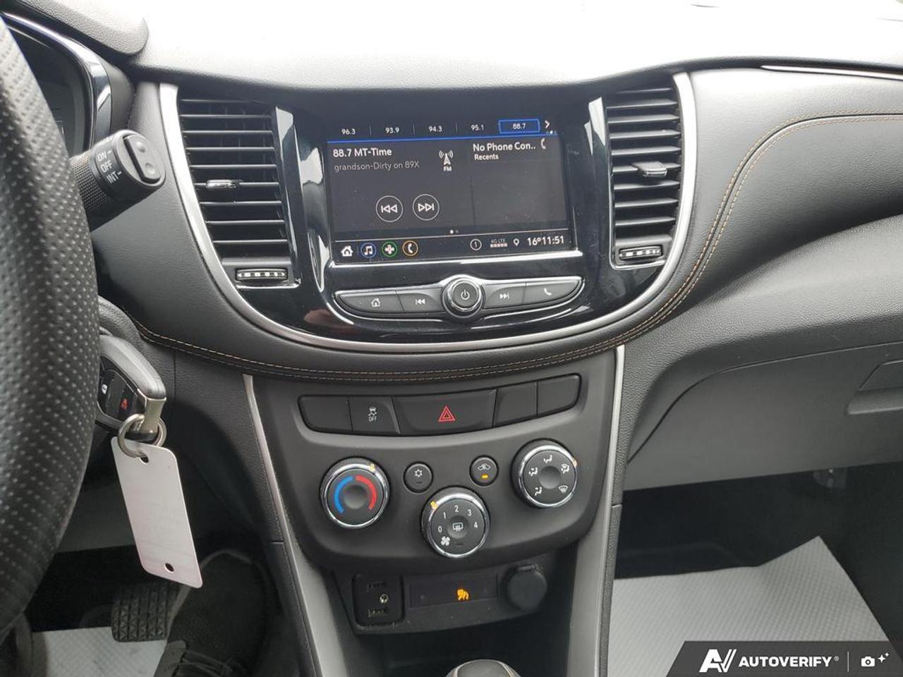 2020 Chevrolet Trax AWD LS-BACK UP CAMERA-BLUETOOTH-ALLOY WHEELS Photo
