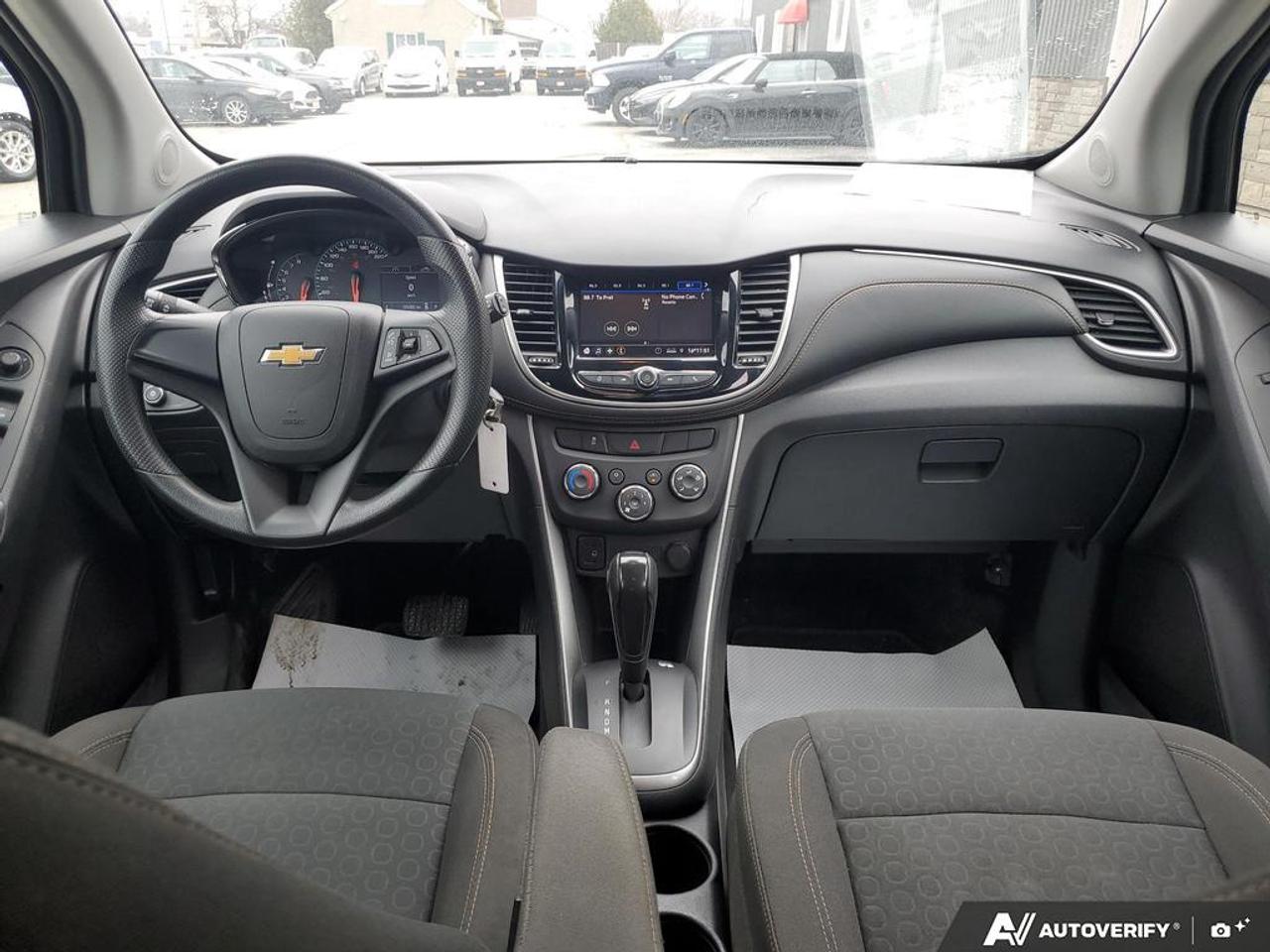 2020 Chevrolet Trax AWD LS-BACK UP CAMERA-BLUETOOTH-ALLOY WHEELS Photo