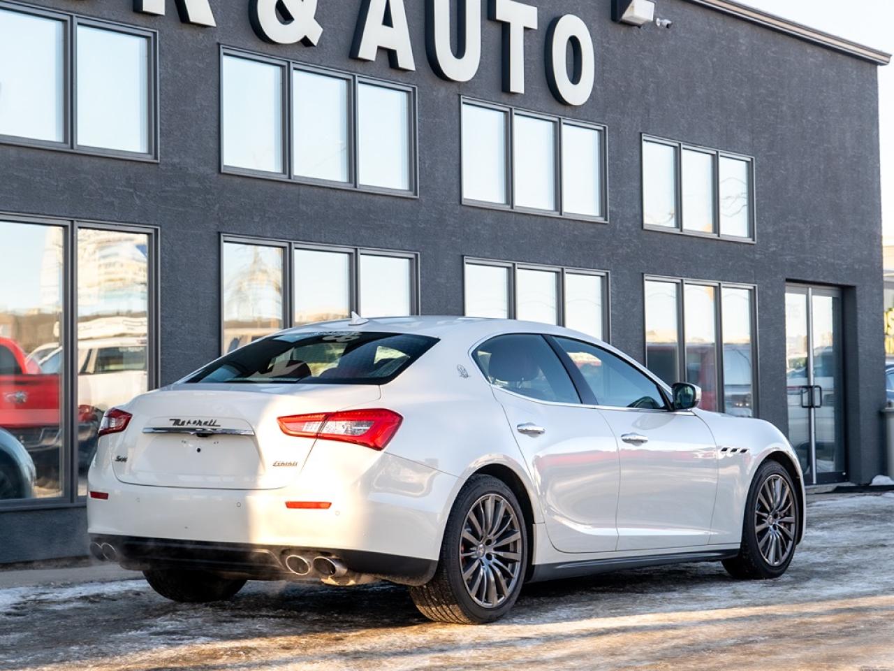 2017 Maserati Ghibli S Q4 3.0L Photo27