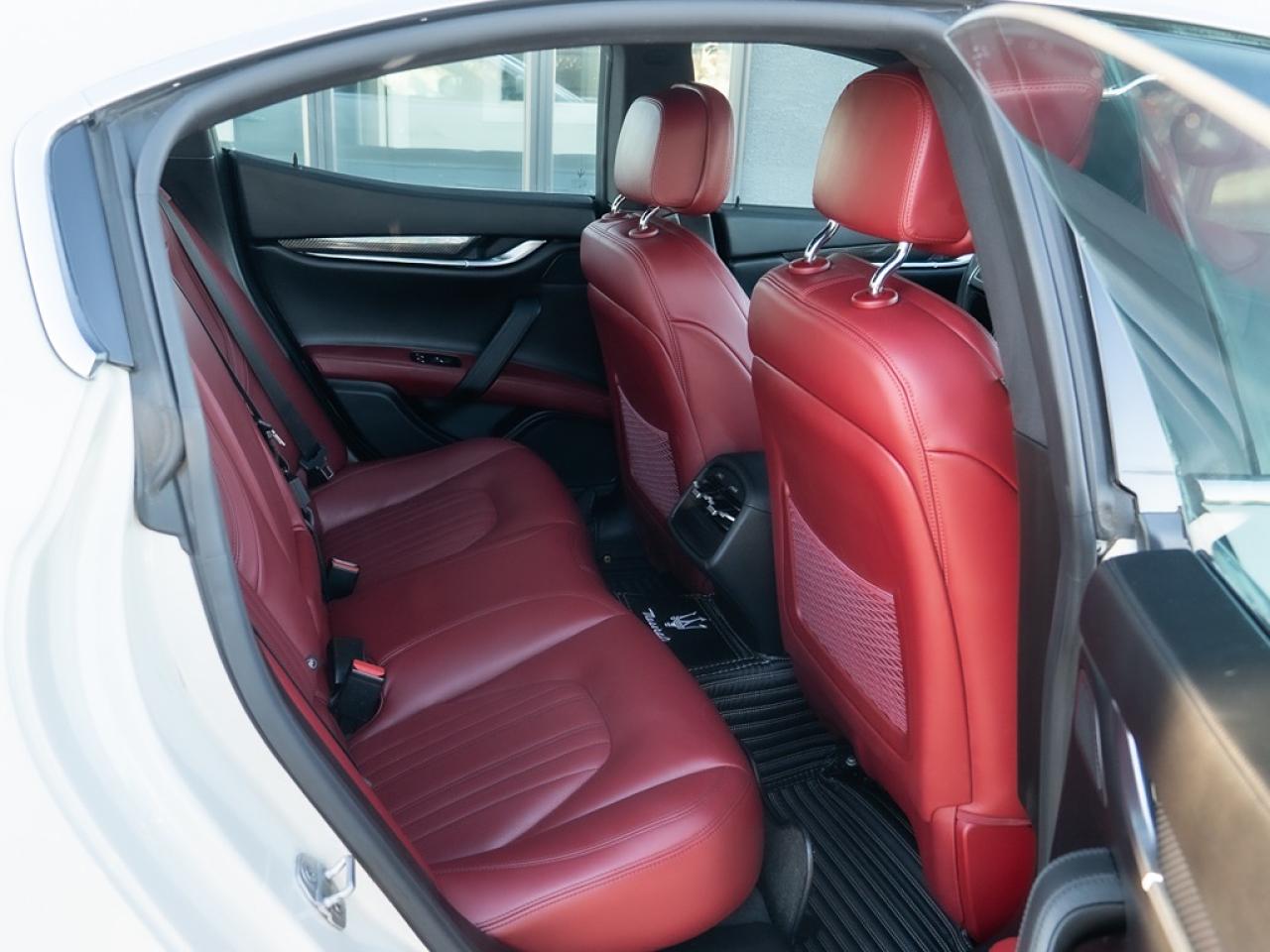 2017 Maserati Ghibli S Q4 3.0L Photo19