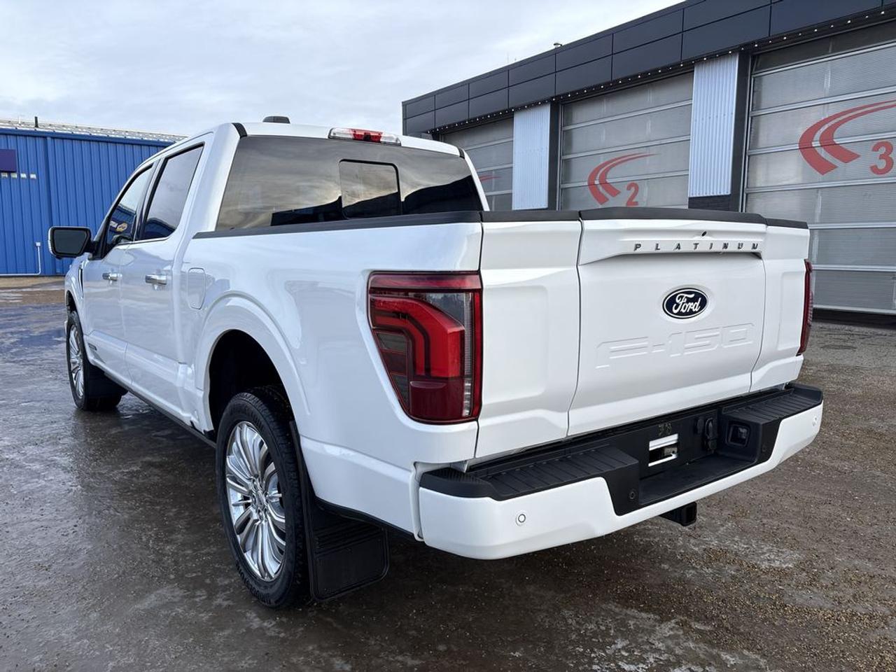 2026 Ford F-150 PLATINUM 5.5' Box 703A Photo4