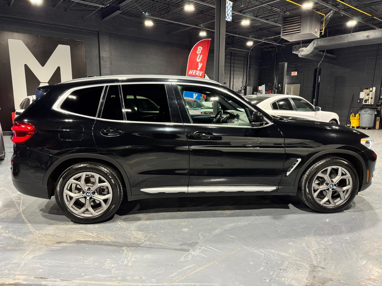 2021 BMW X3 xDrive30i Photo3