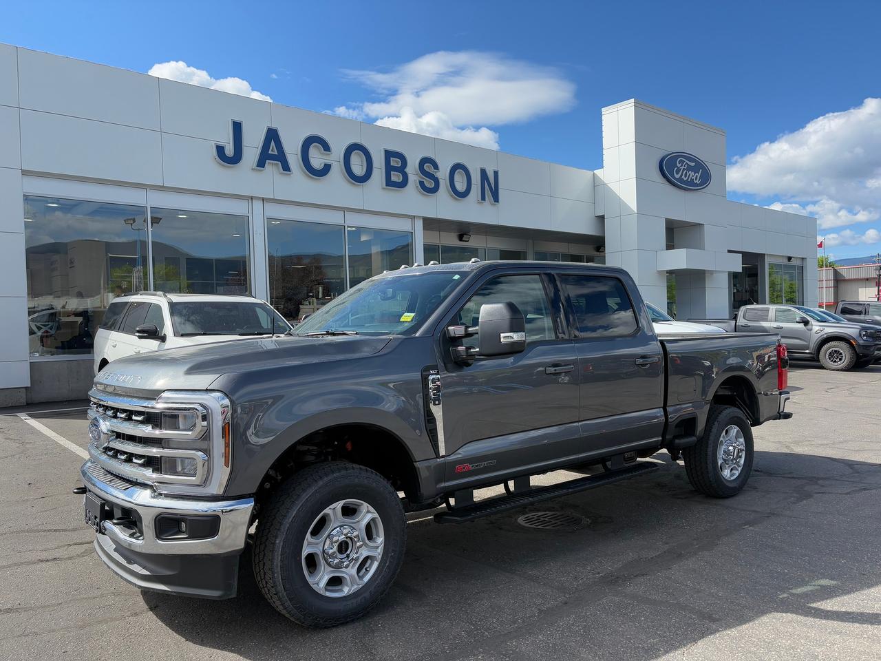2026 Ford F-350 Super Duty SRW XLT