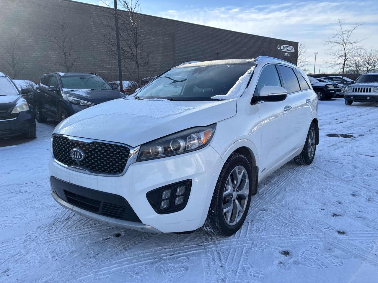 2016 Kia Sorento 3.3L SX+ 7-PASS, SUNROOF, LEATHER, HEATED SEATS! Photo2