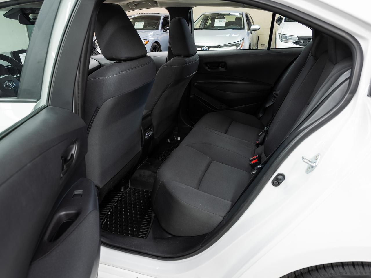 2024 Toyota Corolla LE UPGRADE | Sunroof | LaneDep | BSM | CarPlay