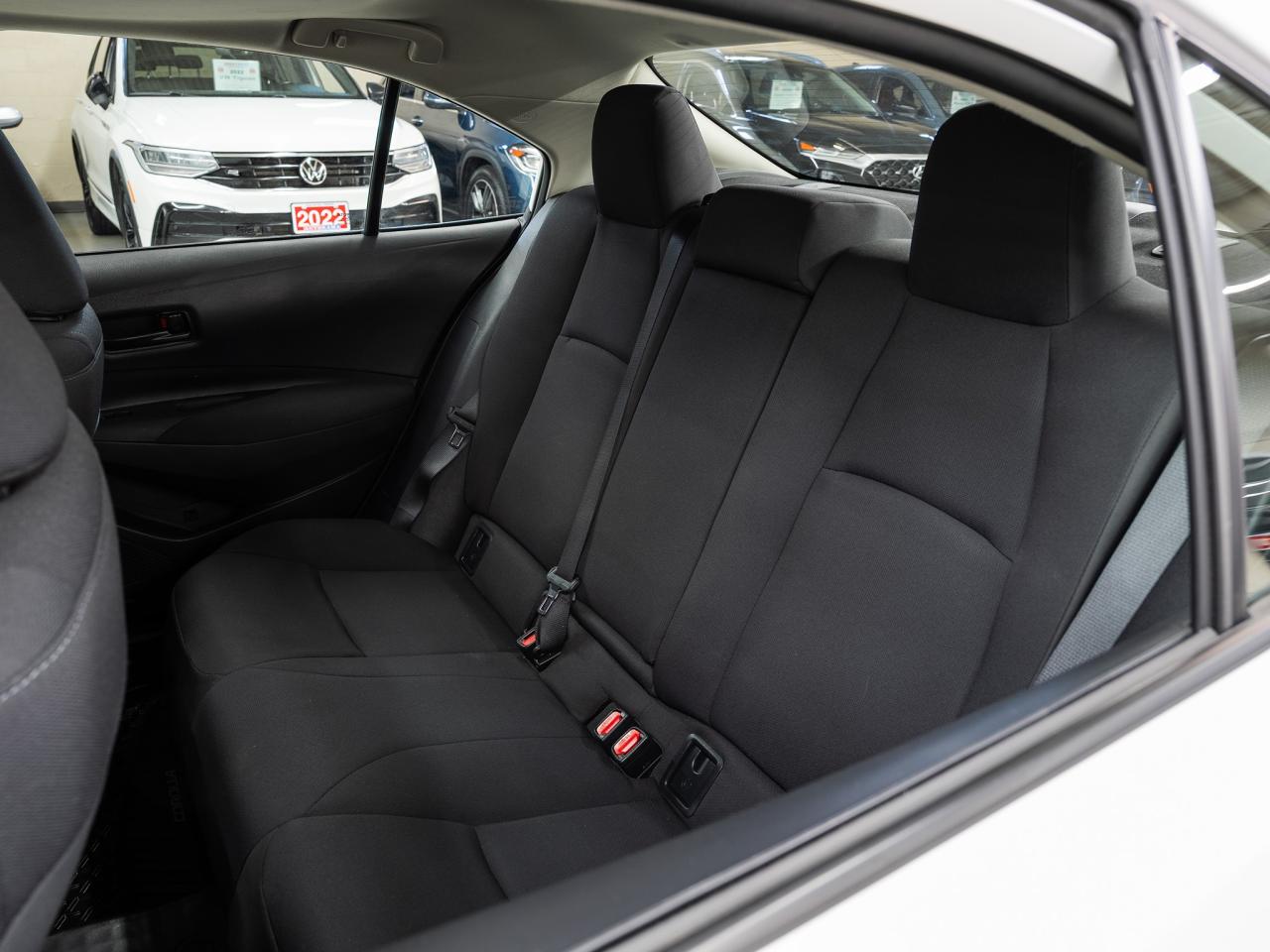 2024 Toyota Corolla LE UPGRADE | Sunroof | LaneDep | BSM | CarPlay Photo