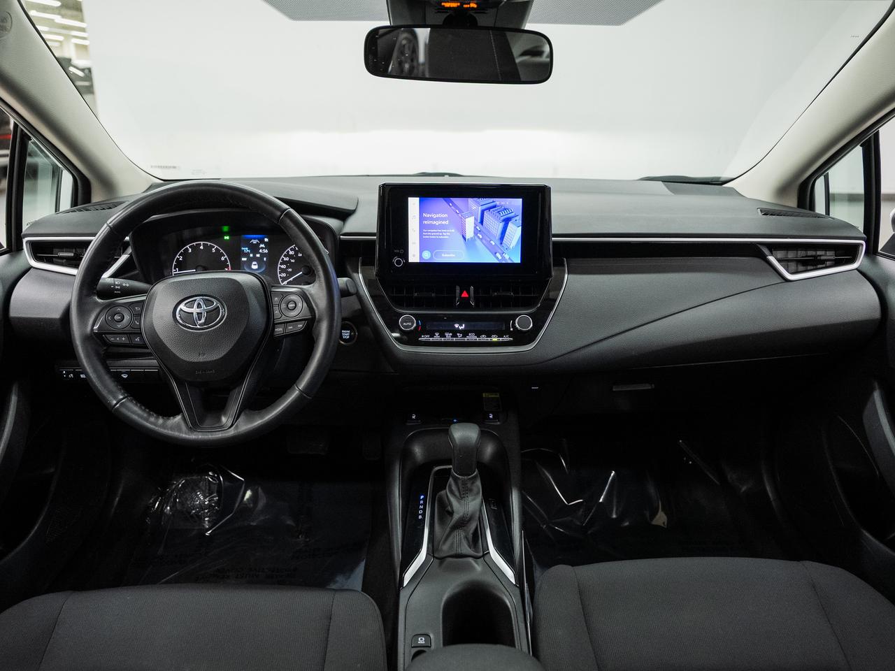 2024 Toyota Corolla LE UPGRADE | Sunroof | LaneDep | BSM | CarPlay