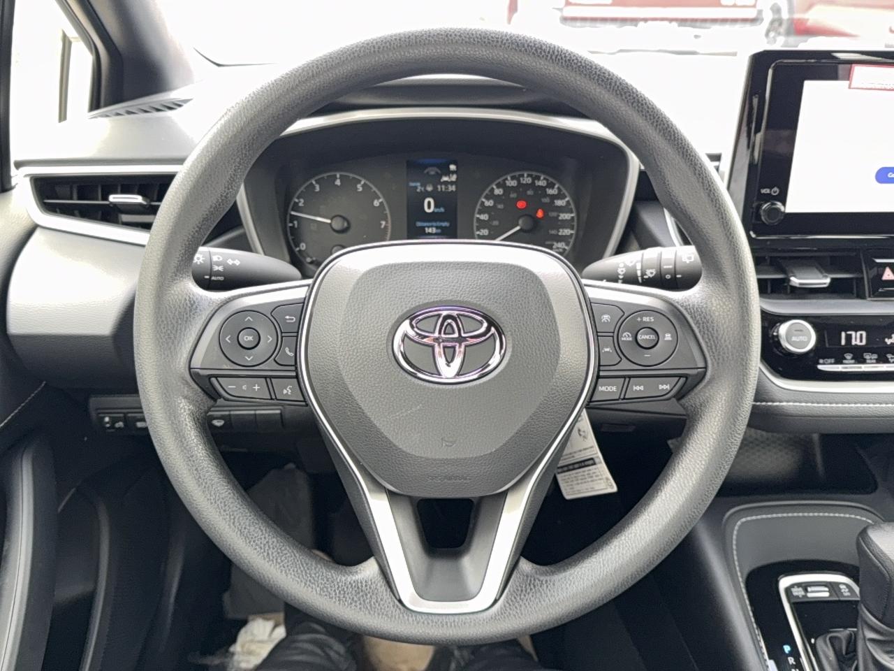 2026 Toyota Corolla Hatchback CVT SE Photo