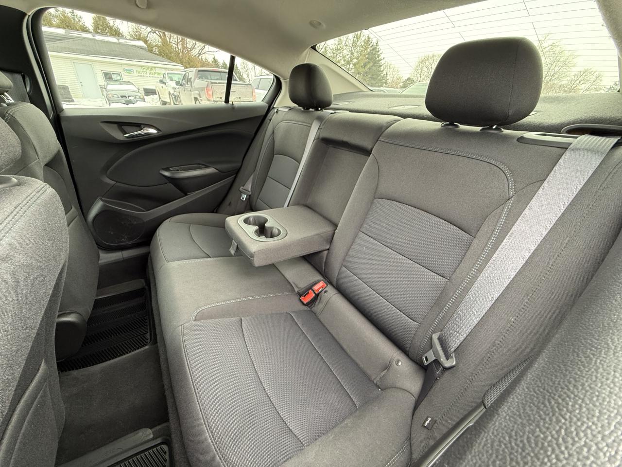 2016 Chevrolet Cruze LT ONLY 48KM Photo