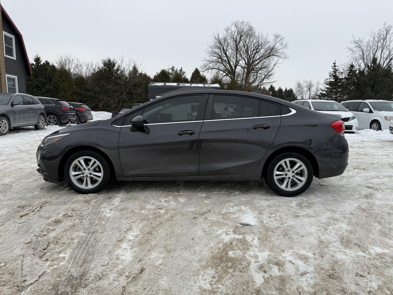 2016 Chevrolet Cruze LT ONLY 48KM Photo