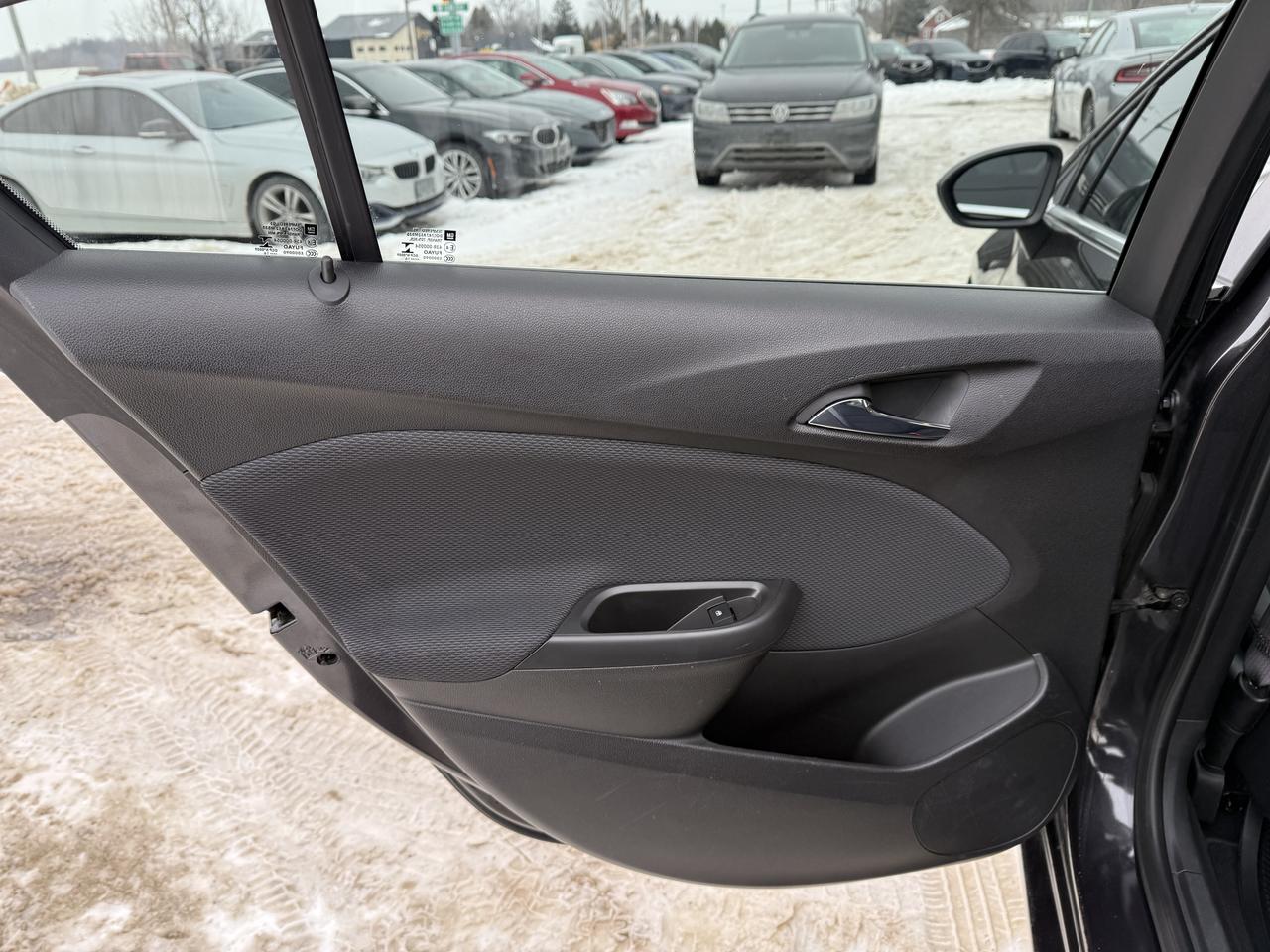 2016 Chevrolet Cruze LT ONLY 48KM Photo