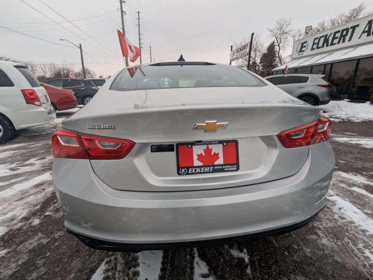 2021 Chevrolet Malibu LS  WITH APPLE CARPLAY!! Photo