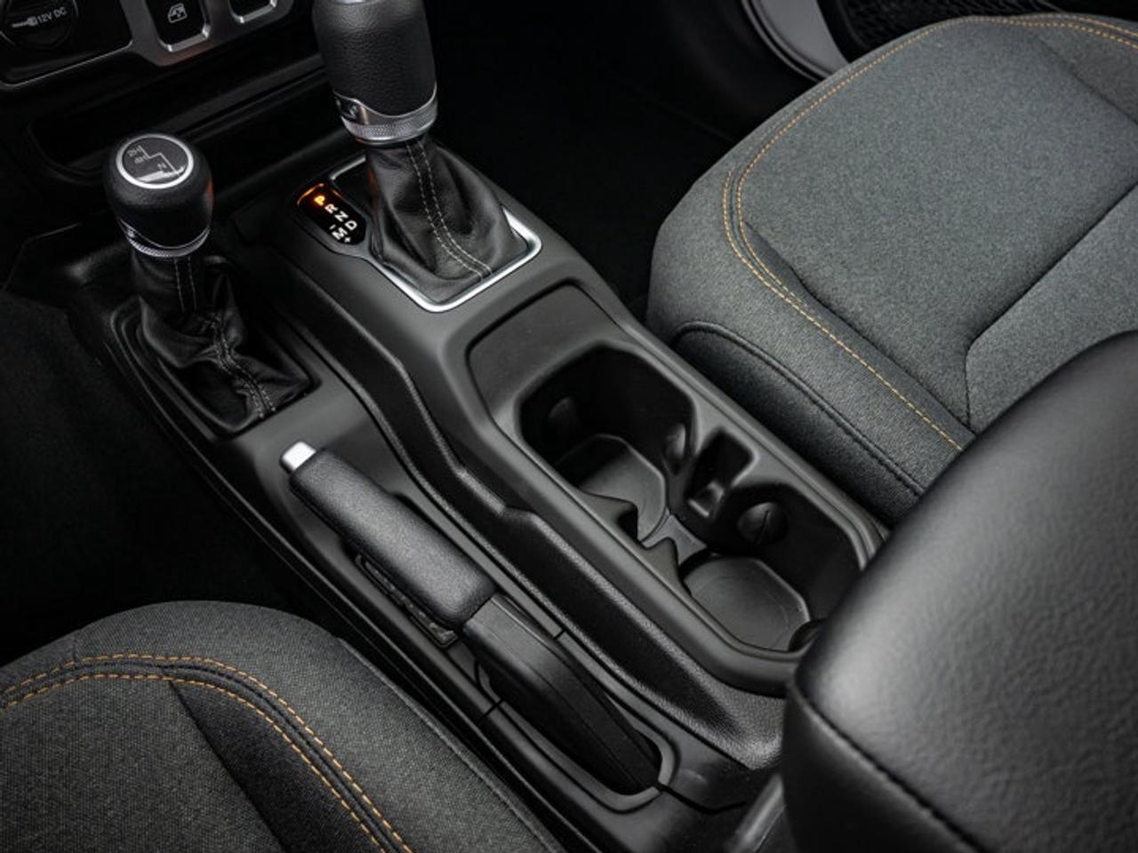 2026 Jeep Wrangler SPORT Photo