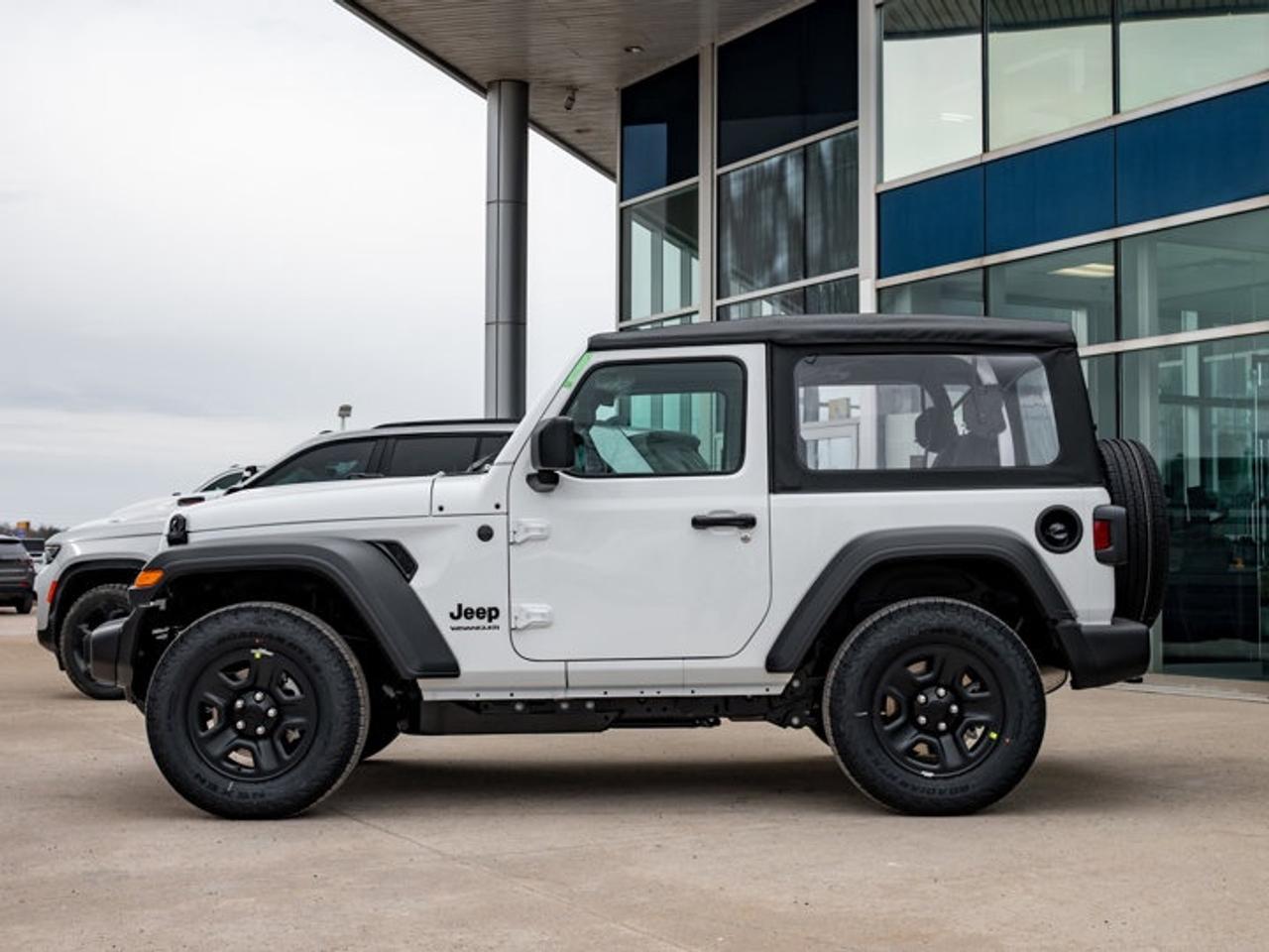 2026 Jeep Wrangler SPORT Photo4