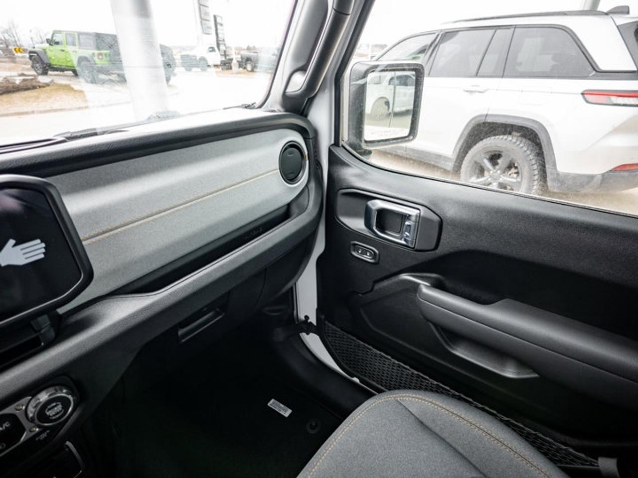 2026 Jeep Wrangler SPORT Photo