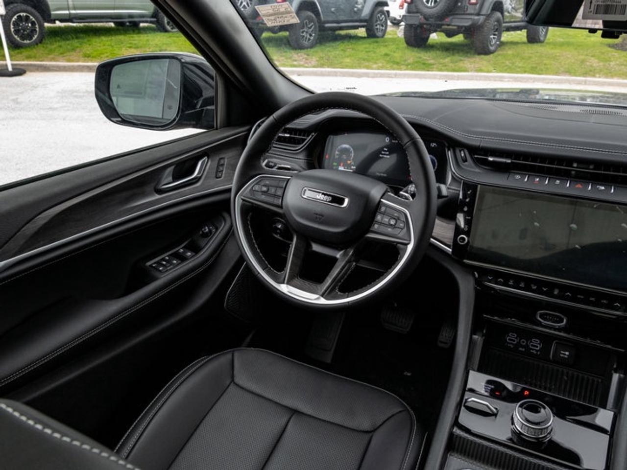 2026 Jeep Grand Cherokee Limited Reserve Photo