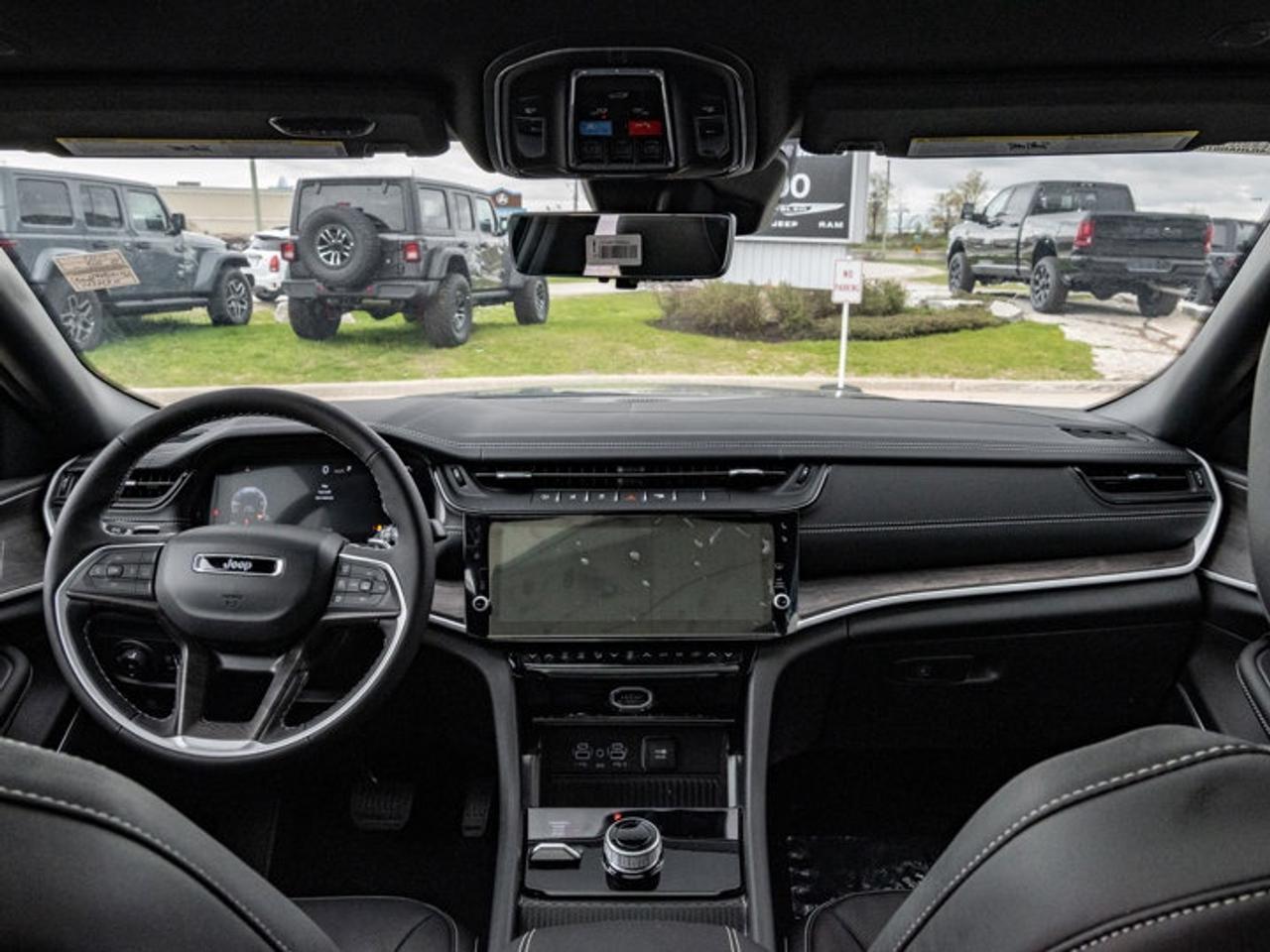 2026 Jeep Grand Cherokee Limited Reserve Photo