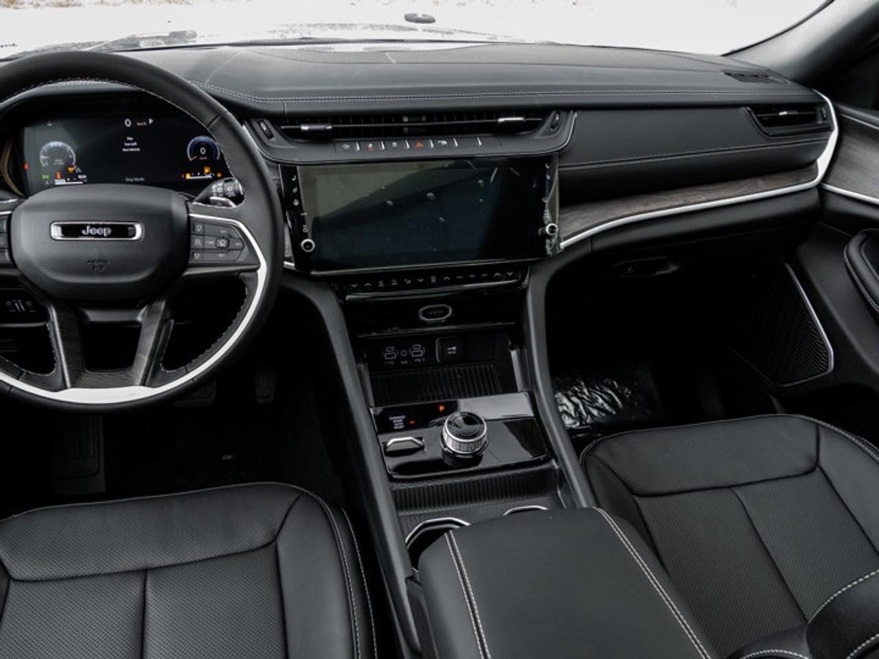 2026 Jeep Grand Cherokee Limited Reserve Photo