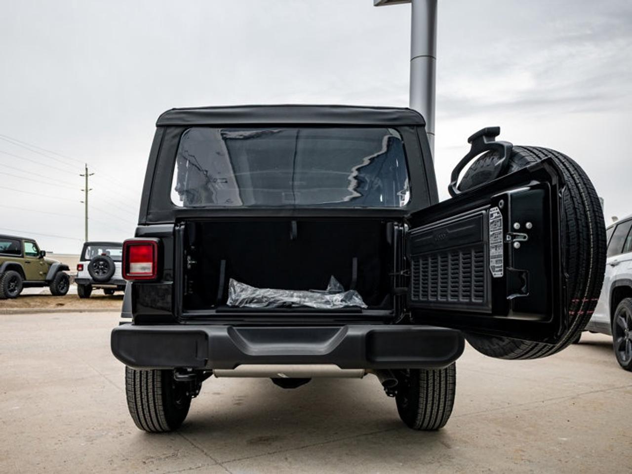 2026 Jeep Wrangler SPORT Photo
