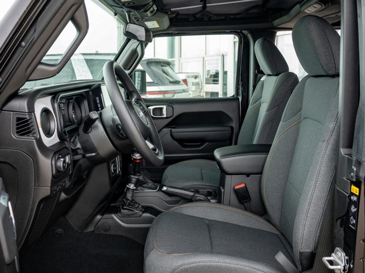 2026 Jeep Wrangler SPORT Photo