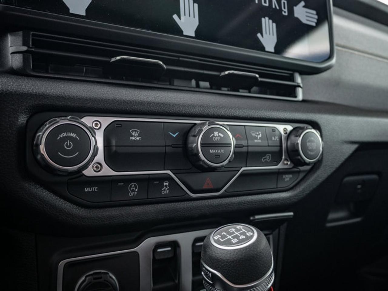 2026 Jeep Wrangler SPORT Photo