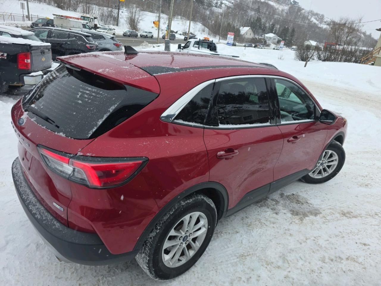 2020 Ford Escape SE AWD Photo4